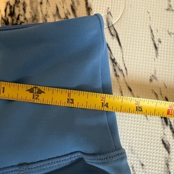 nwot Zyia Active Light N Tight Blue Steel HI Rise Capris 20", Size L - Picture 6 of 8